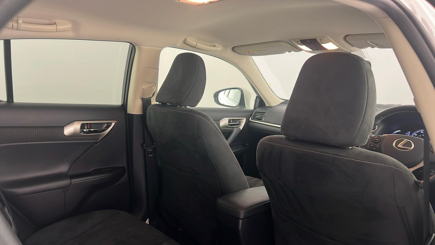 Vehicle 28