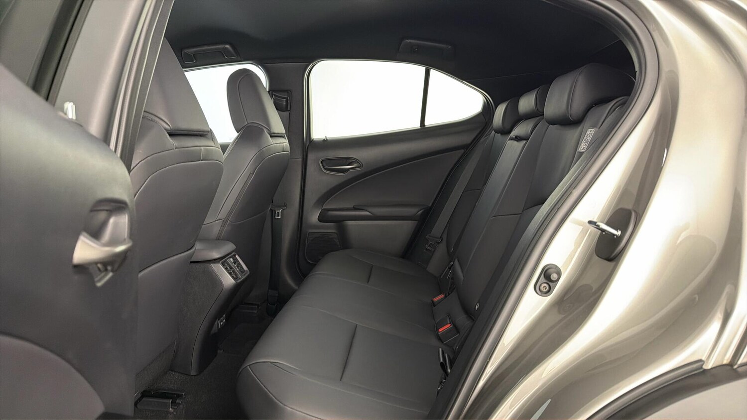 Used Lexus UX 2022 for sale - 78165688: Photo 11