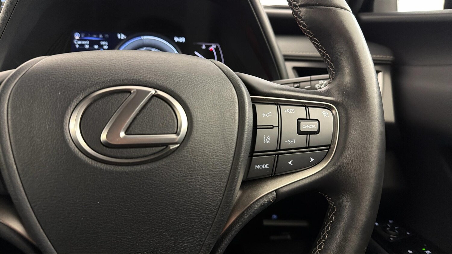 Used Lexus UX 2022 for sale - 78165688: Photo 18