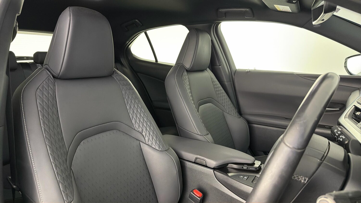 Used Lexus UX 2022 for sale - 78165688: Photo 32