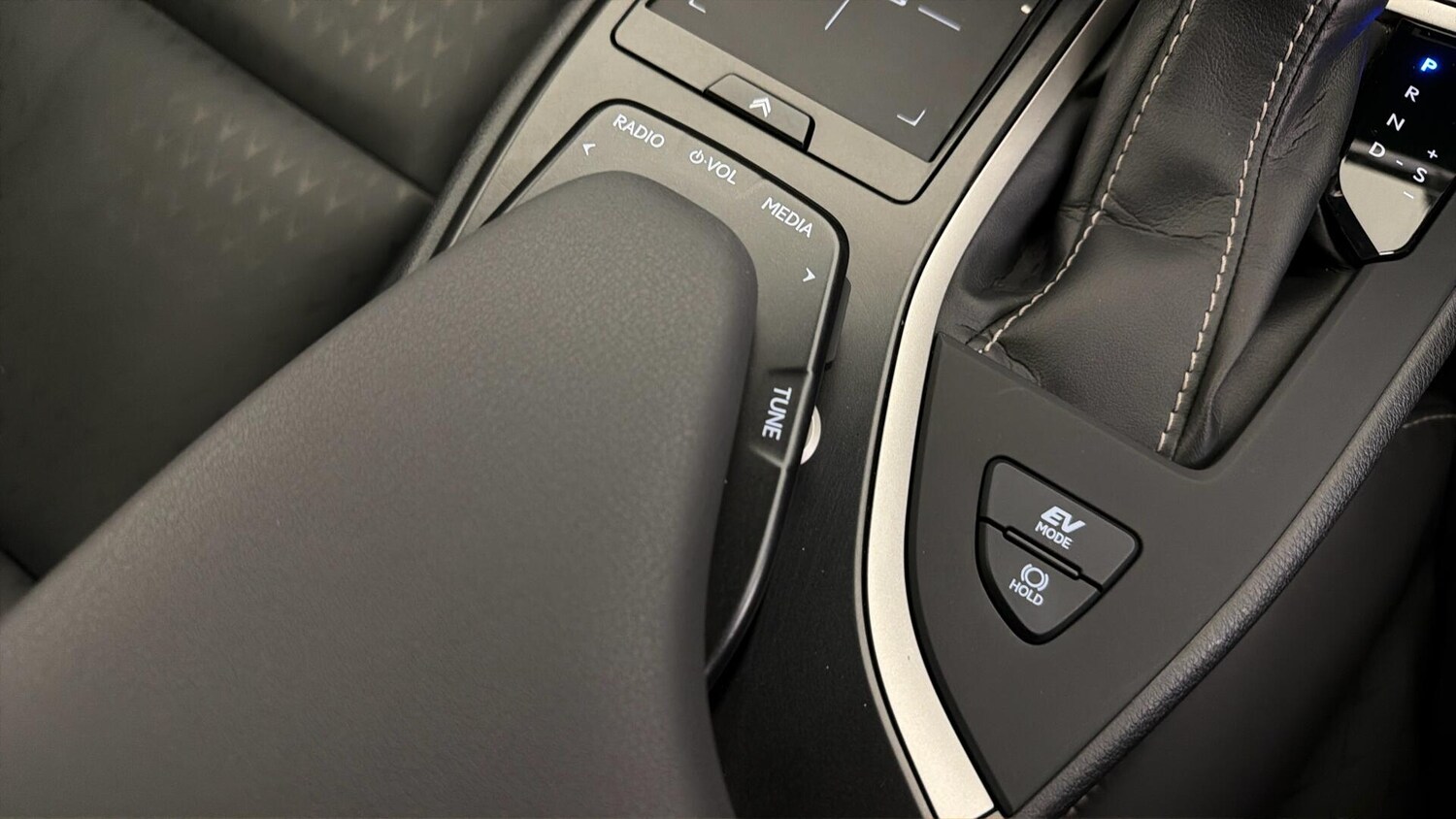 Used Lexus UX 2022 for sale - 78165688: Photo 35