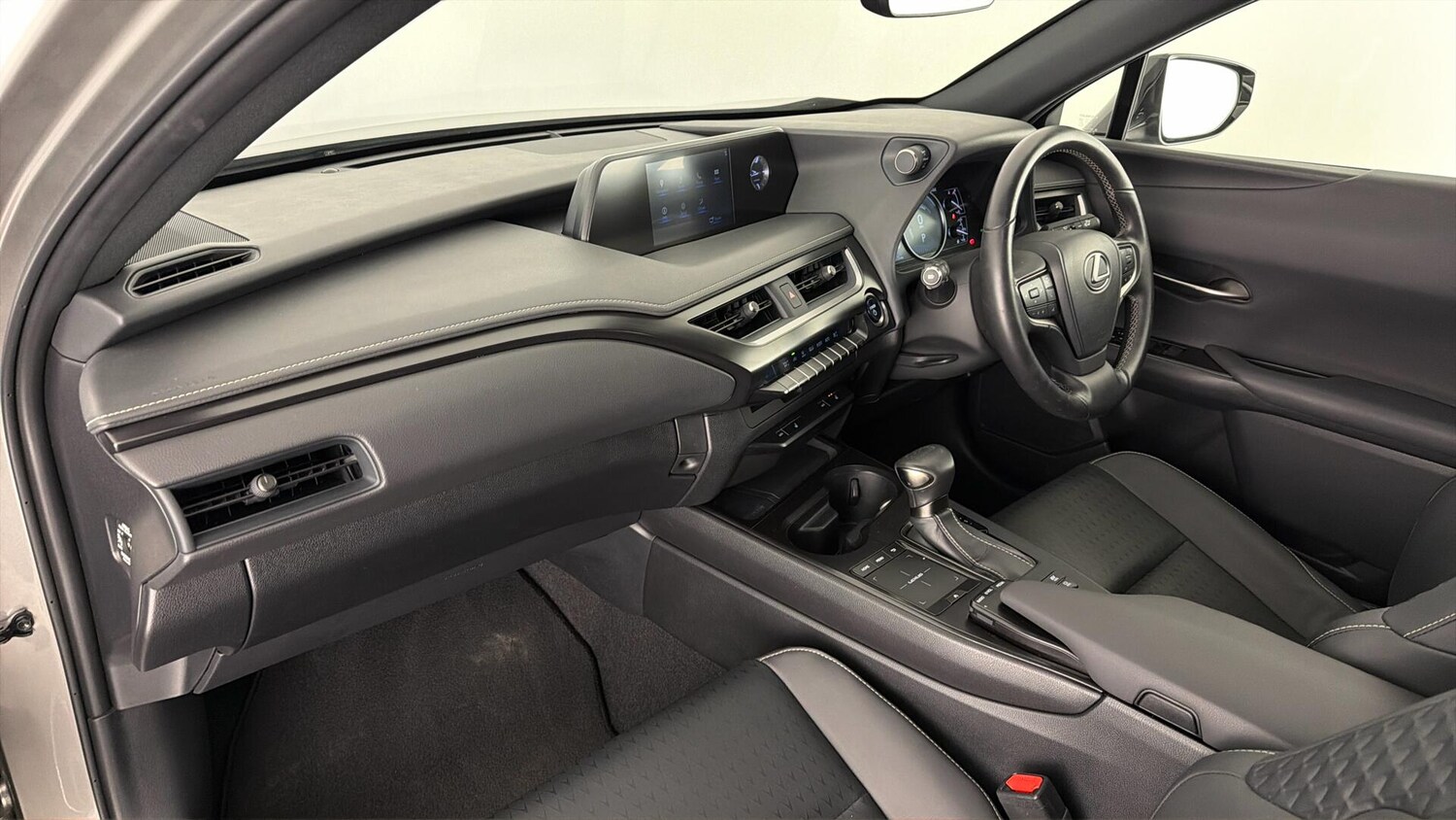 Used Lexus UX 2022 for sale - 78165688: Photo 8