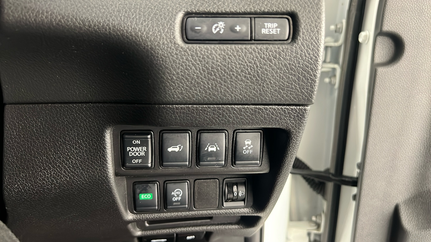 Used Nissan X-Trail 2021 for sale - 76338730: Photo 28