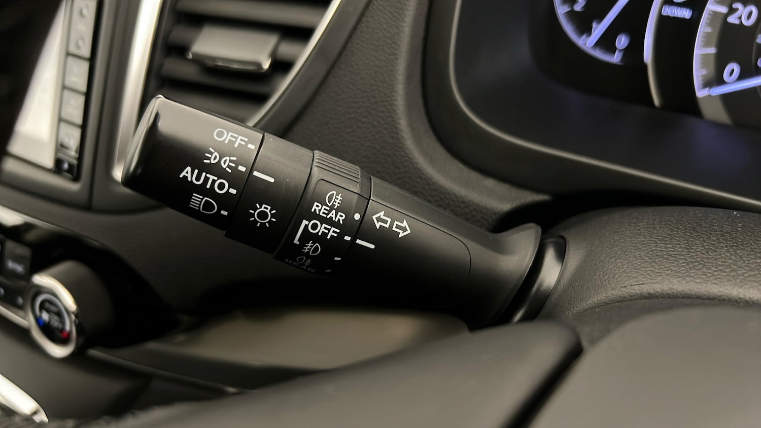 Used Honda CR-V 2016 for sale - 76501445: Photo 37