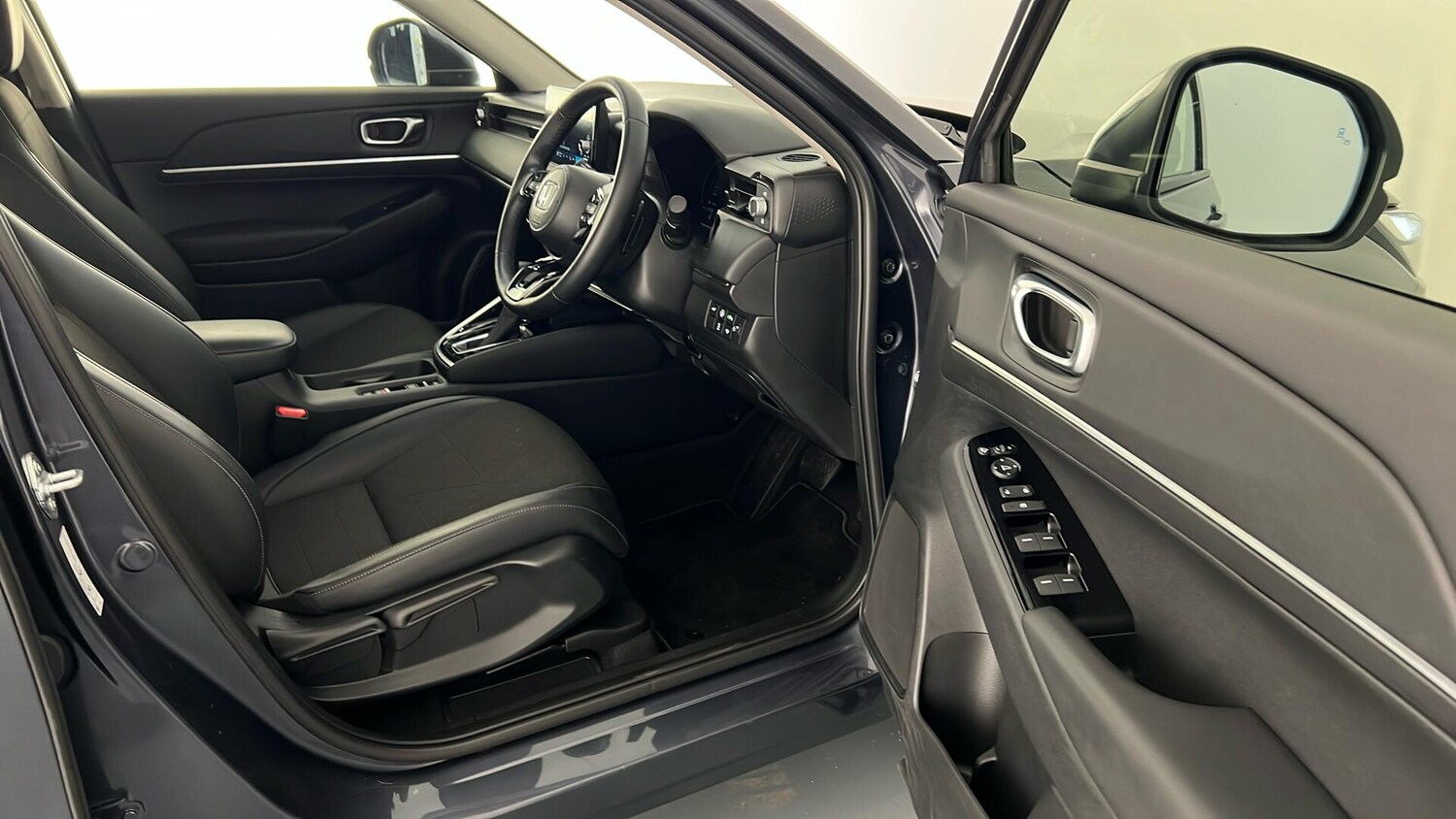 Used Honda HR-V 2023 for sale - 76722160: Photo 26