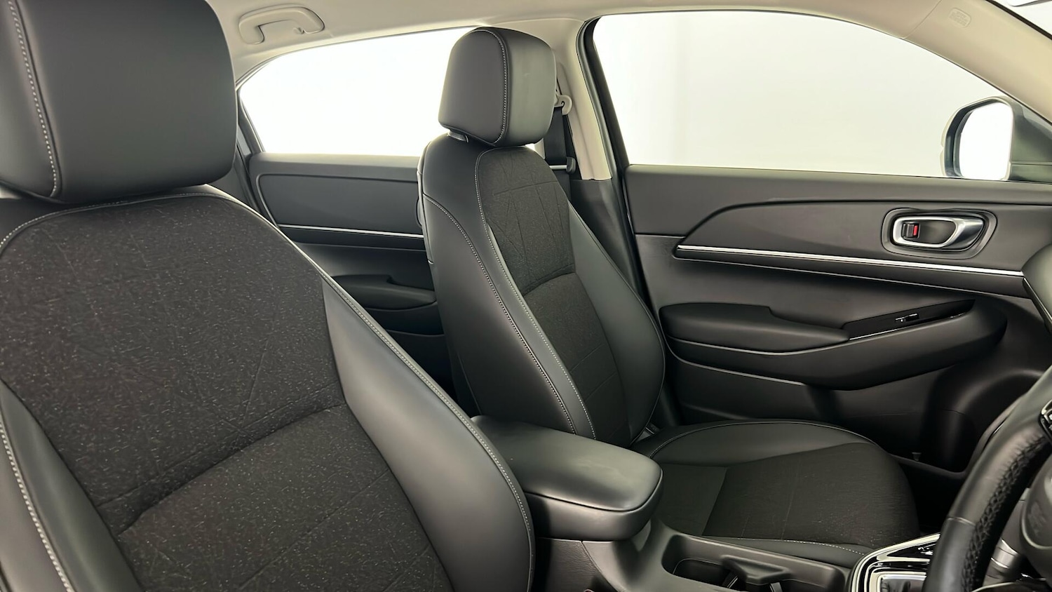 Used Honda HR-V 2023 for sale - 76722160: Photo 41