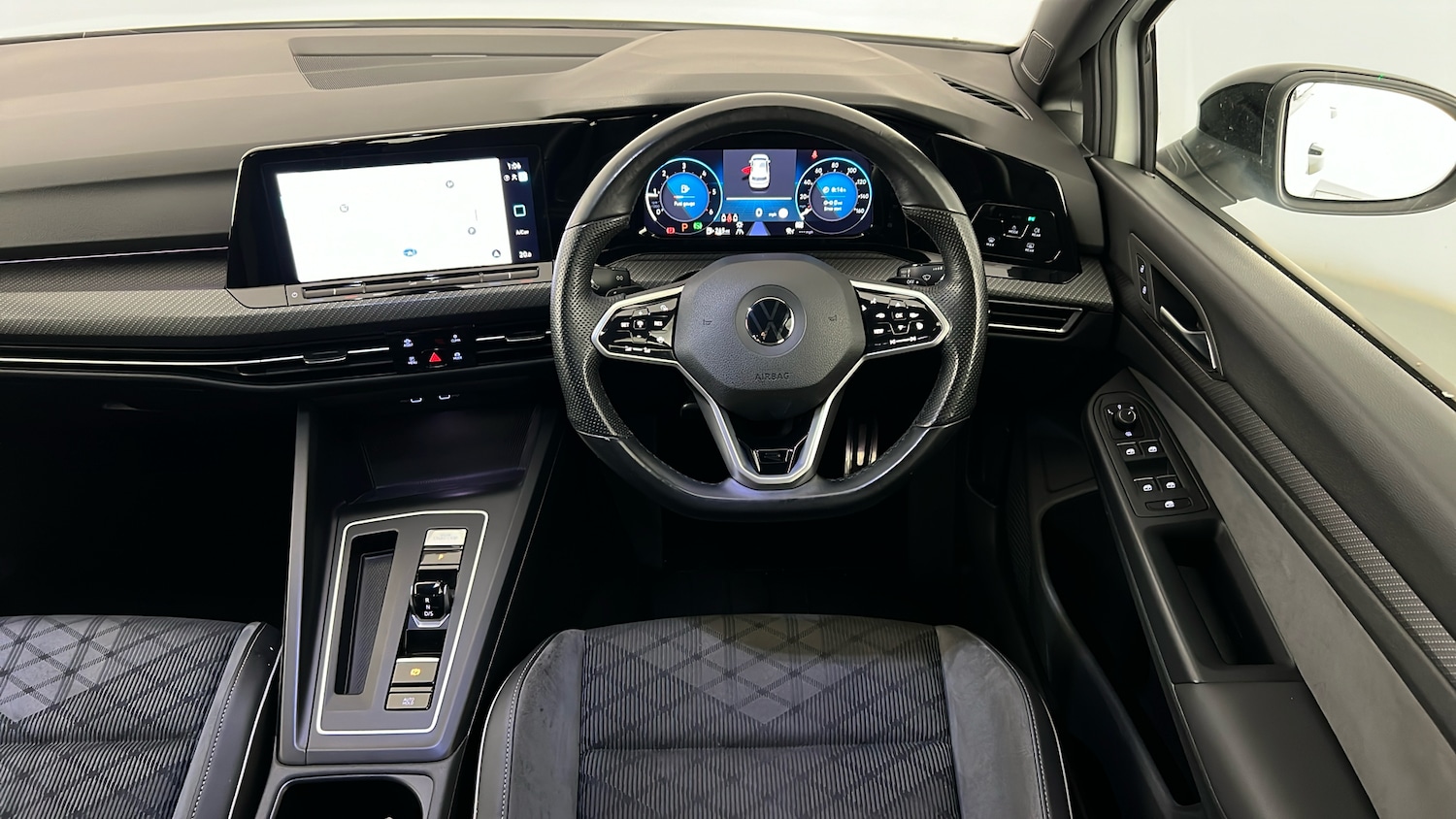 Used Volkswagen Golf 2020 for sale - 76196105: Photo 10