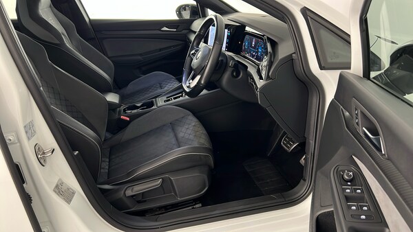 Used Volkswagen Golf 2020 for sale - 76196105: Photo 15