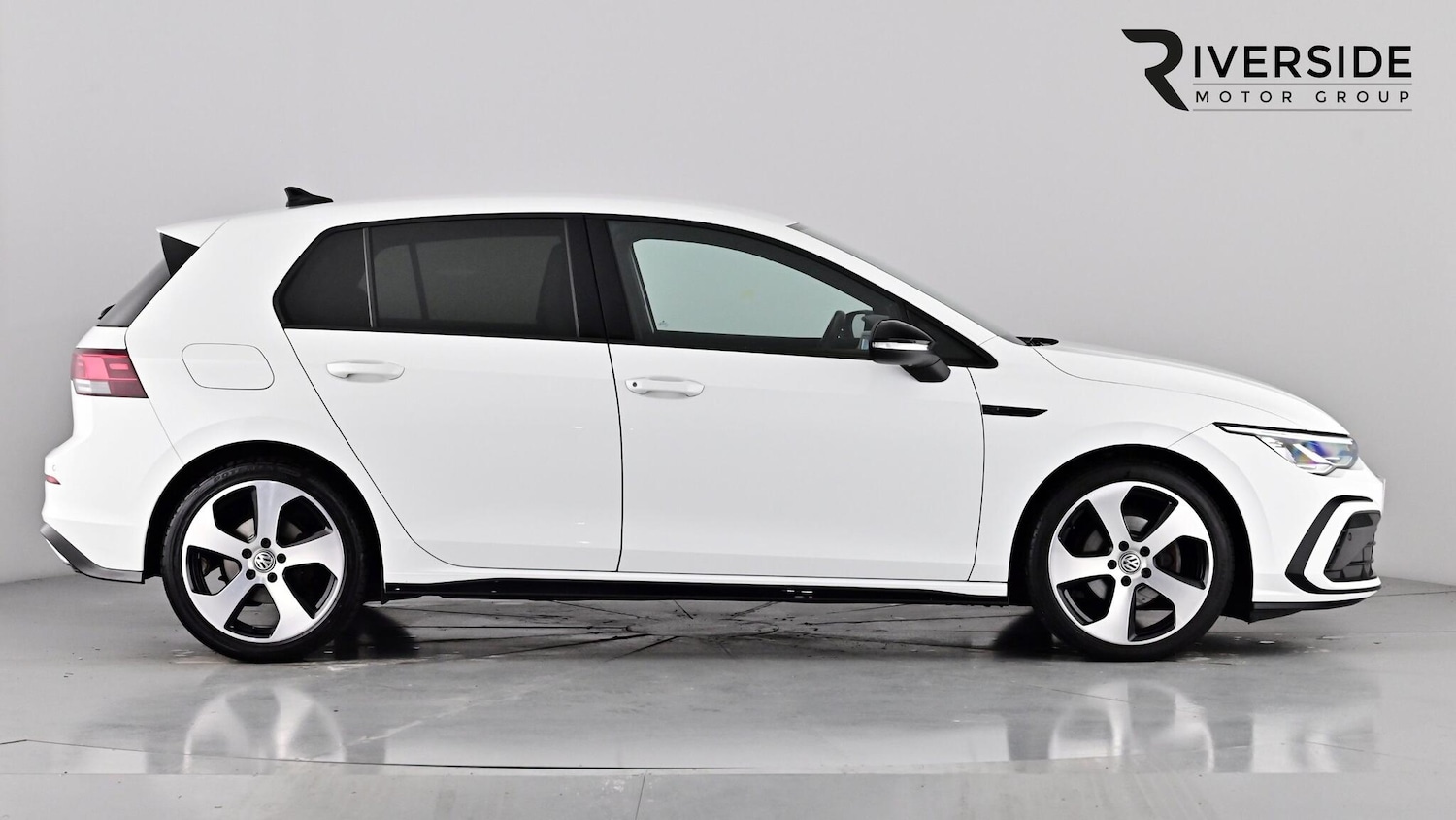 Used Volkswagen Golf 2020 for sale - 76196105: Photo 2