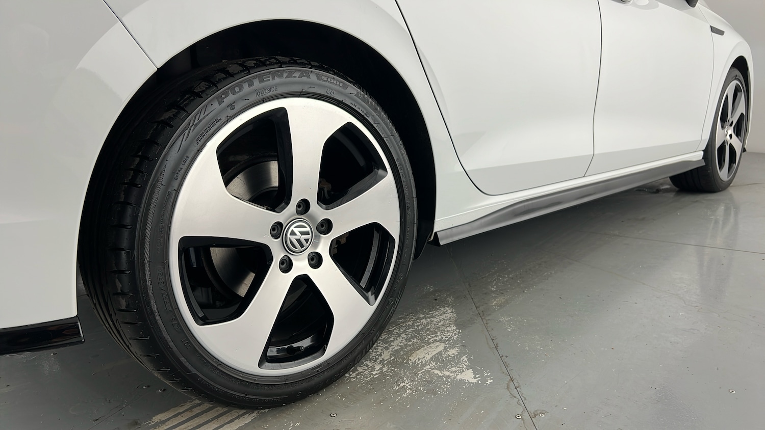 Used Volkswagen Golf 2020 for sale - 76196105: Photo 29