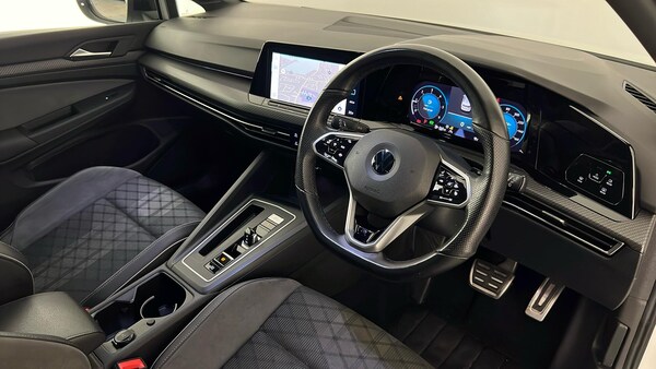 Used Volkswagen Golf 2020 for sale - 76196105: Photo 3