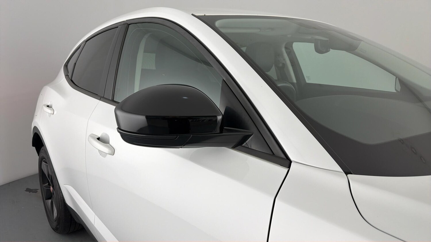 Used Jaguar E-Pace 2018 for sale - 77442570: Photo 25