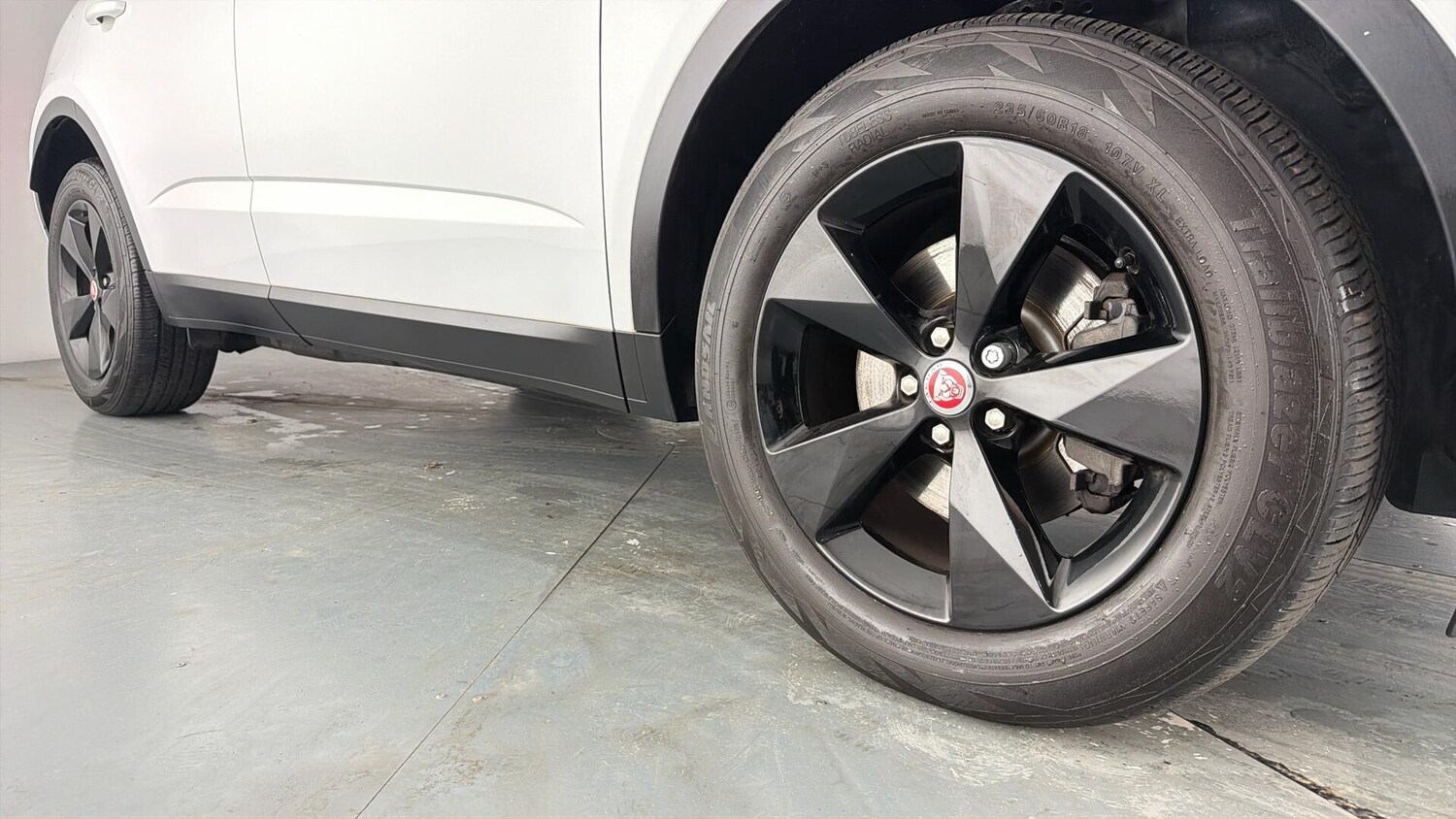 Used Jaguar E-Pace 2018 for sale - 77442570: Photo 26