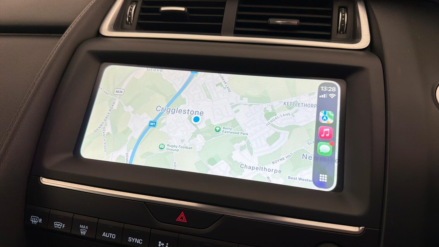 Used Jaguar E-Pace 2018 for sale - 77442570: Photo 38