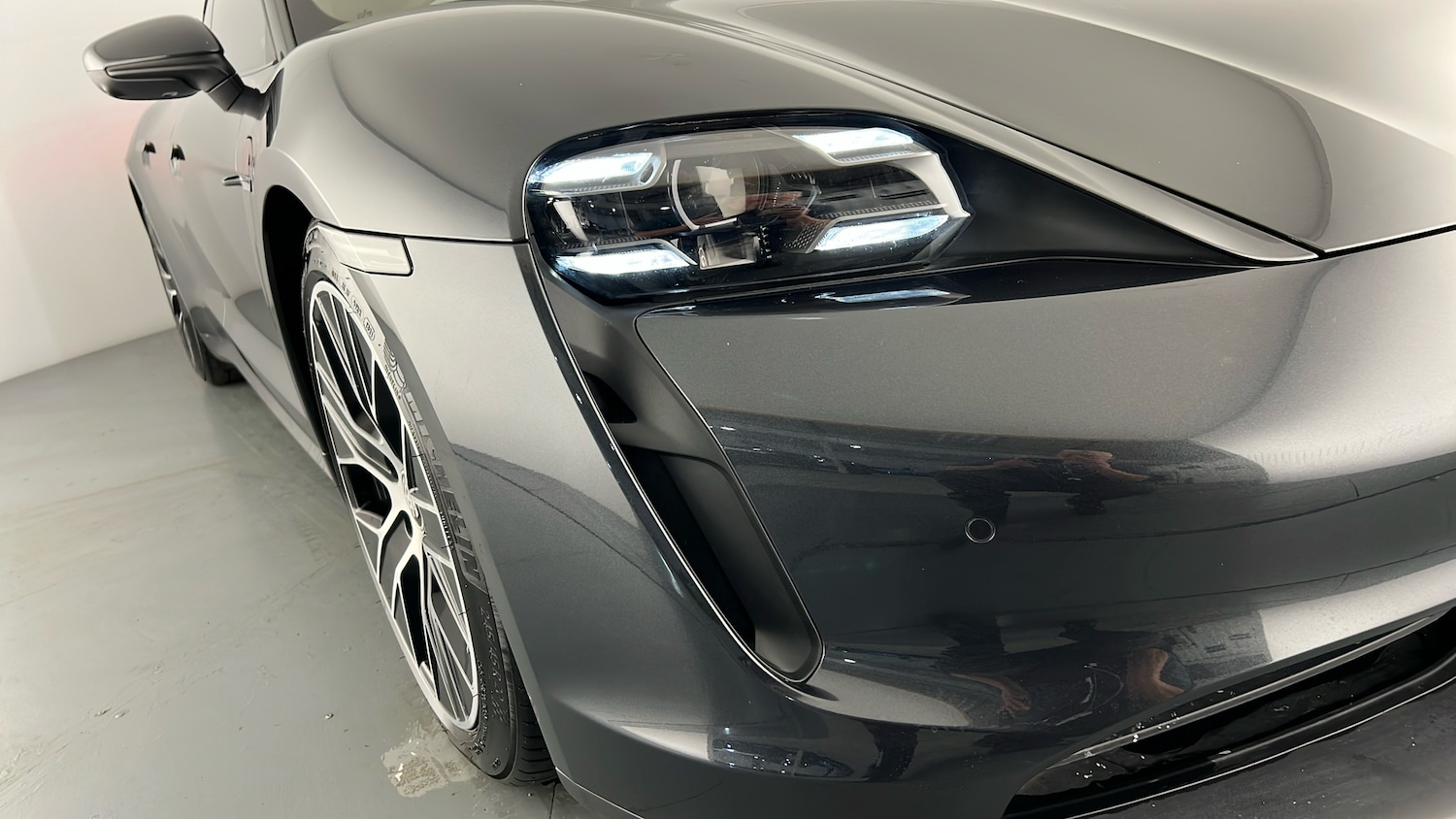 Used Porsche Taycan 2021 for sale - 76927853: Photo 23