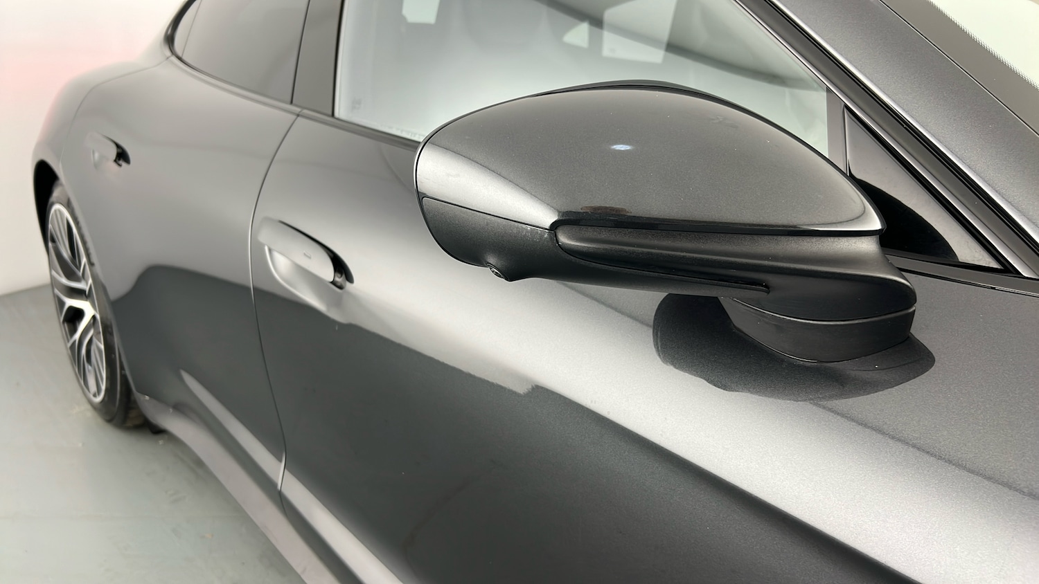 Used Porsche Taycan 2021 for sale - 76927853: Photo 25