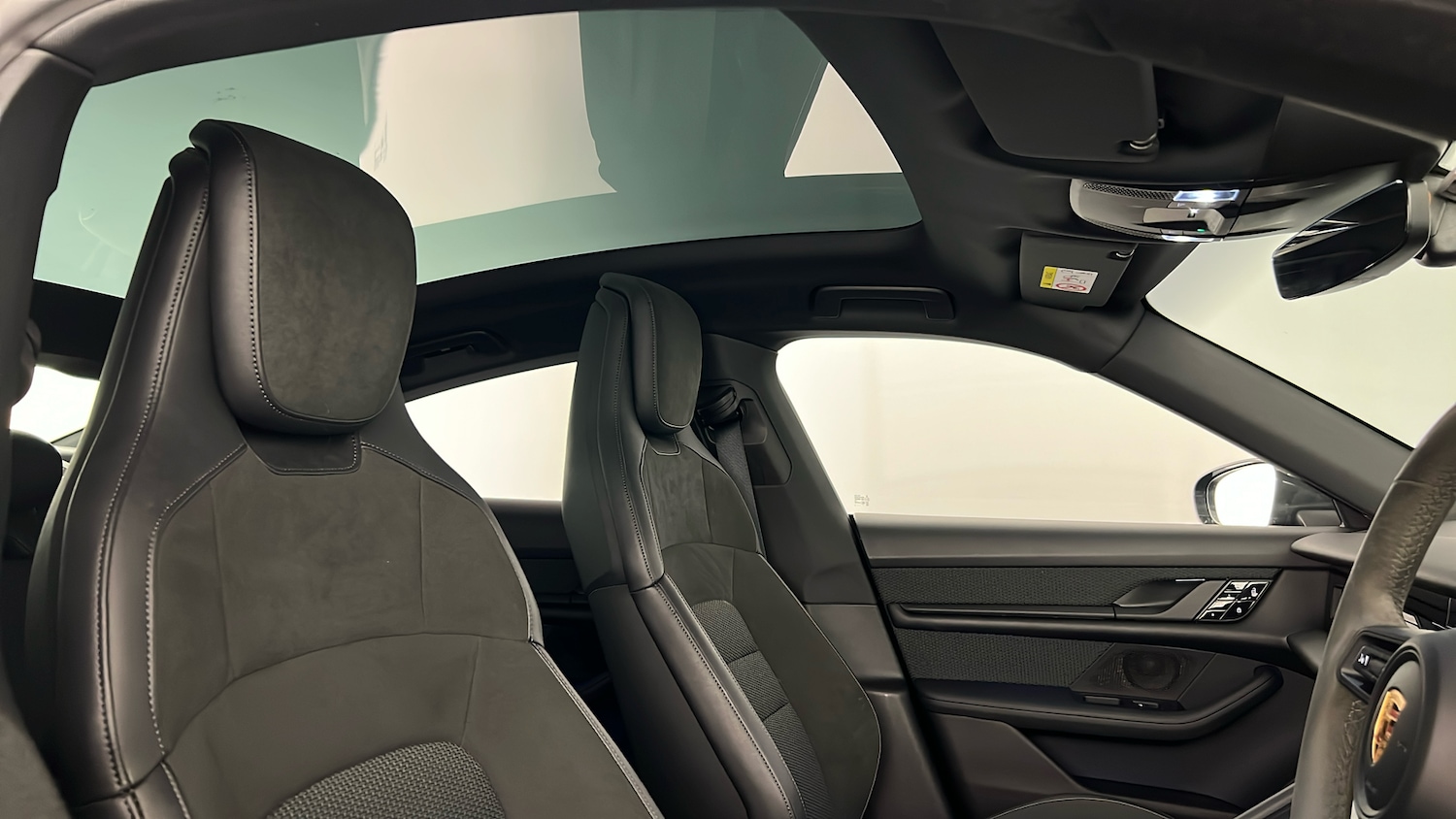 Used Porsche Taycan 2021 for sale - 76927853: Photo 32