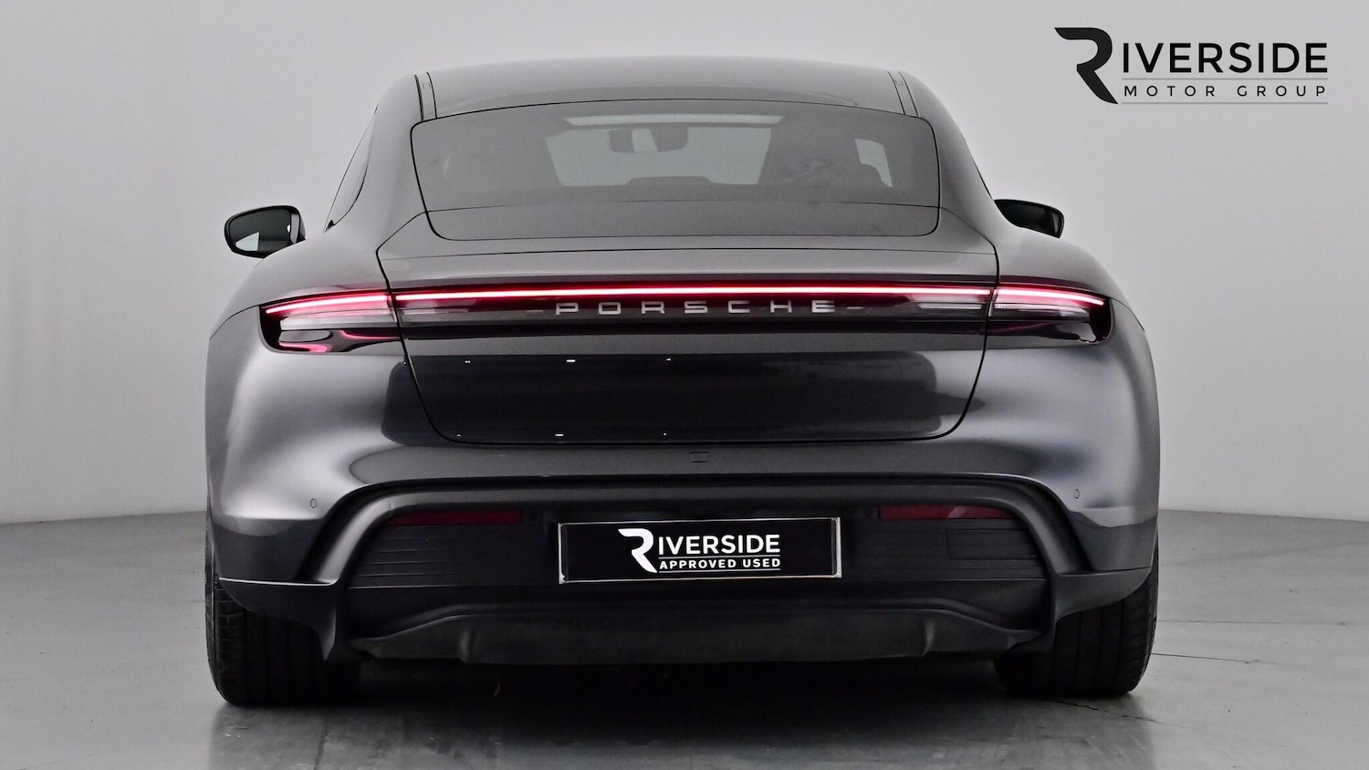 Used Porsche Taycan 2021 for sale - 76927853: Photo 5