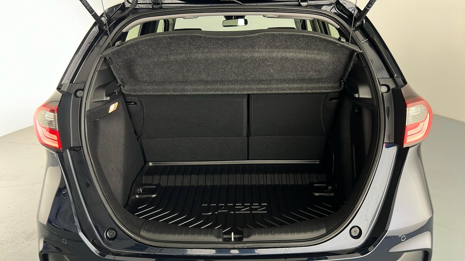 Used Honda Jazz 2023 for sale - 76773225: Photo 12