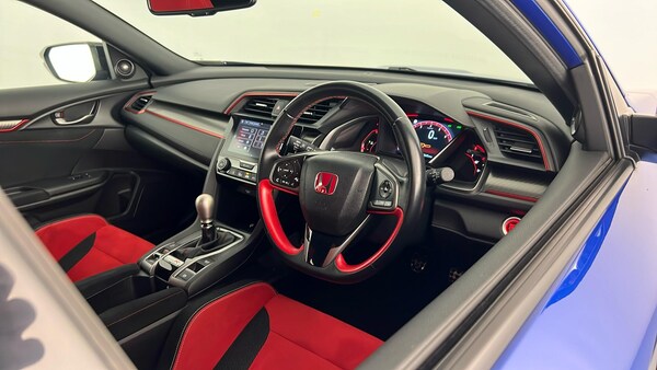 Used Honda Civic 2018 for sale - 76338737: Photo 31