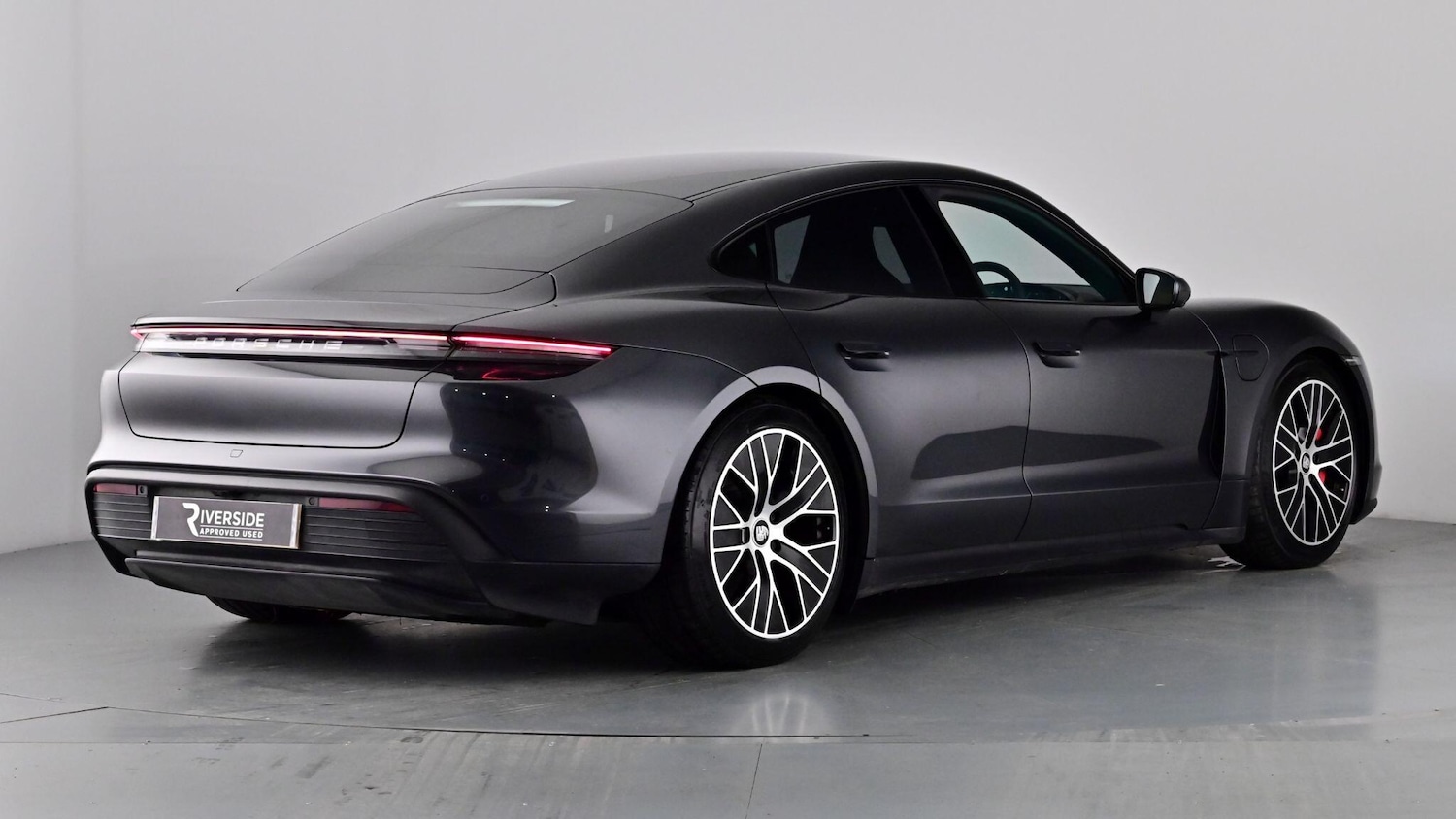 Used Porsche Taycan 2021 for sale - 77307627: Photo 14