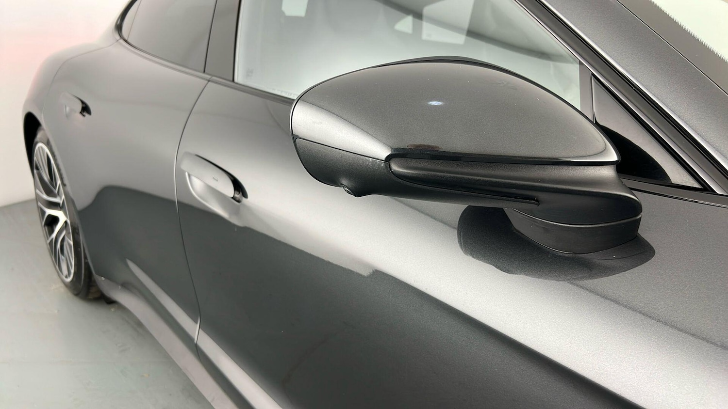 Used Porsche Taycan 2021 for sale - 77307627: Photo 29