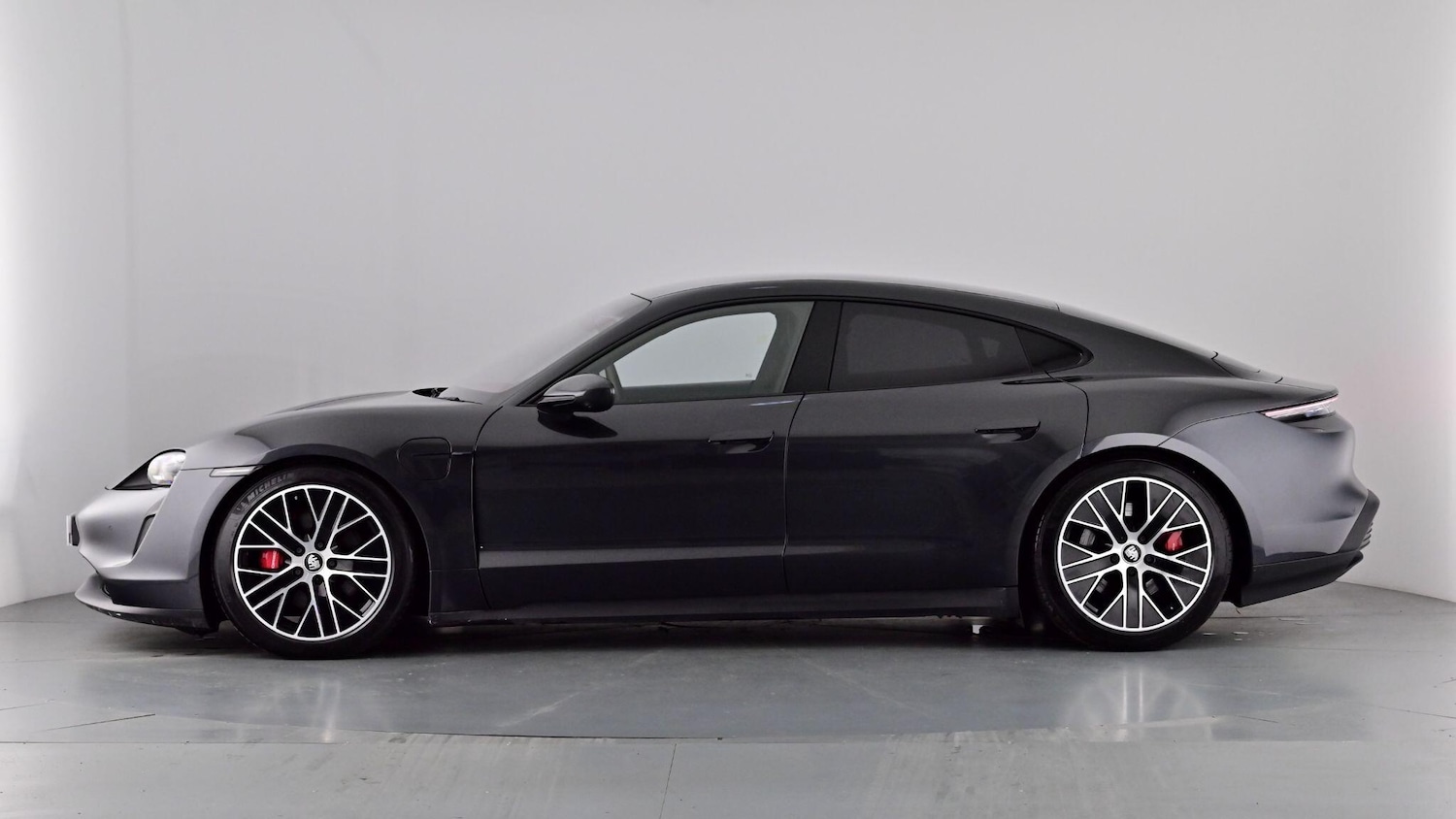 Used Porsche Taycan 2021 for sale - 77307627: Photo 69