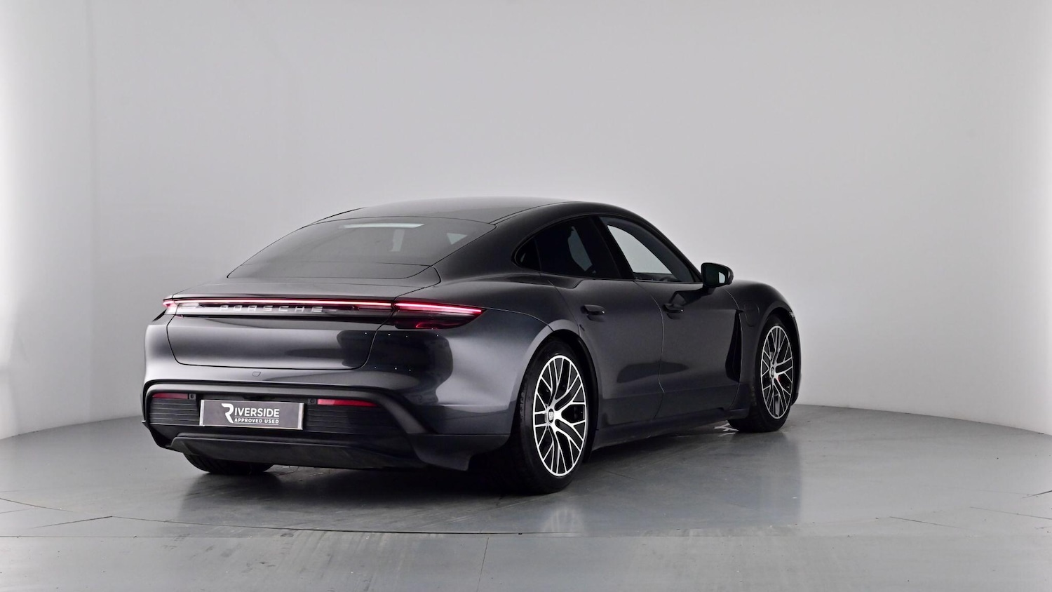 Used Porsche Taycan 2021 for sale - 77307627: Photo 81