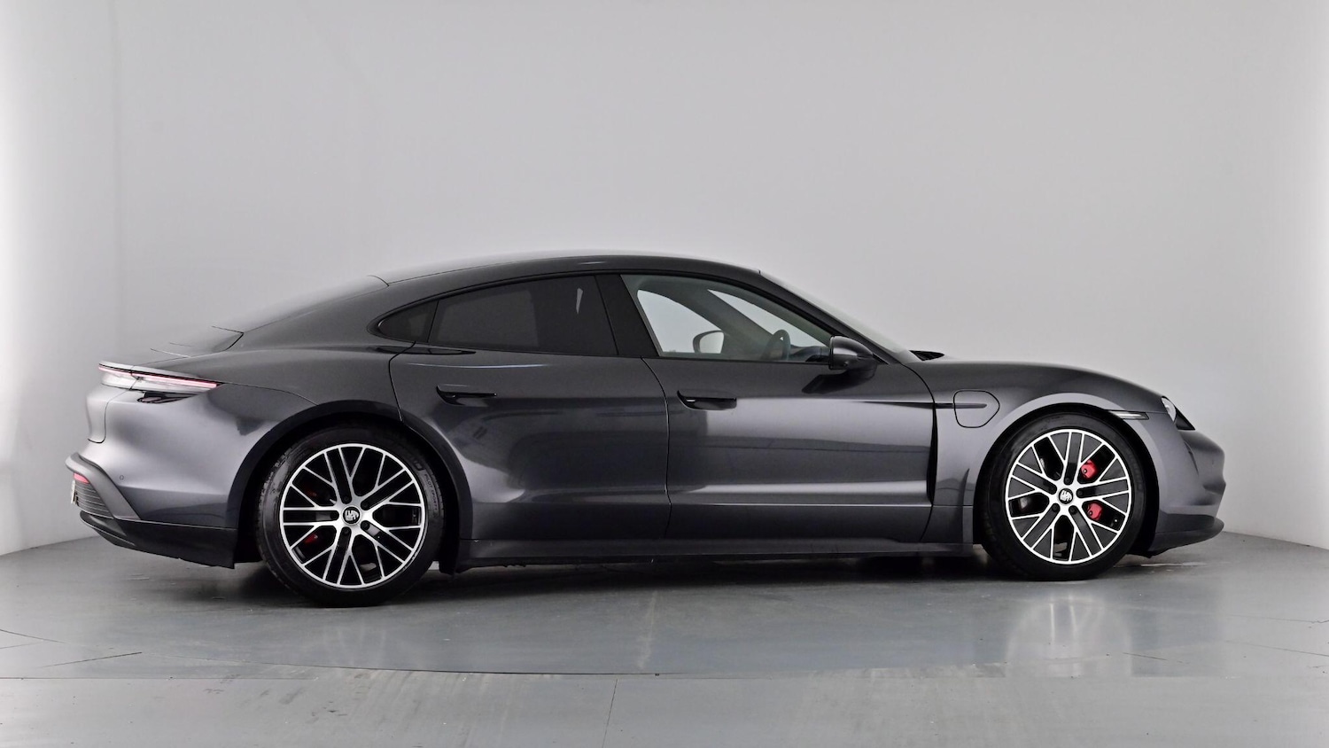 Used Porsche Taycan 2021 for sale - 77307627: Photo 86