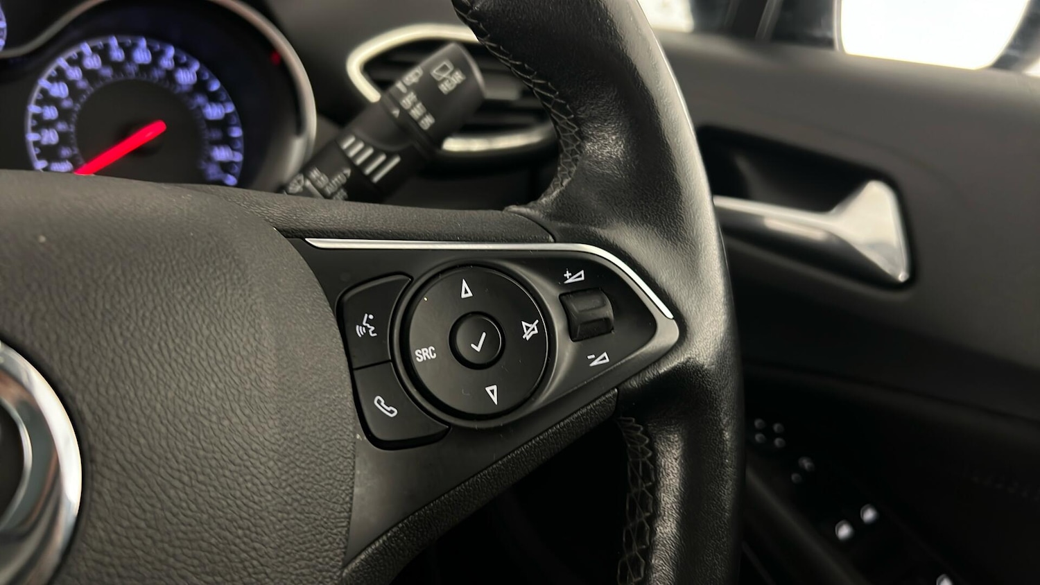 Used Vauxhall Crossland 2022 for sale - 76960060: Photo 18