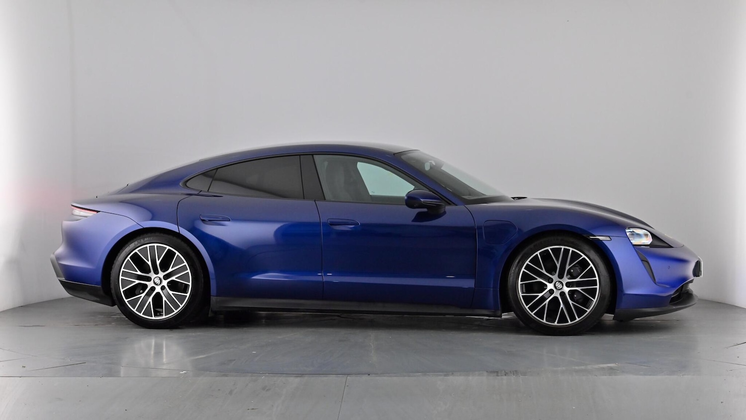 Used Porsche Taycan 2021 for sale - 77293481: Photo 81