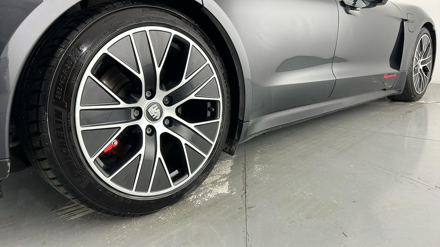 Used Porsche Taycan 2020 for sale - 76575065: Photo 16