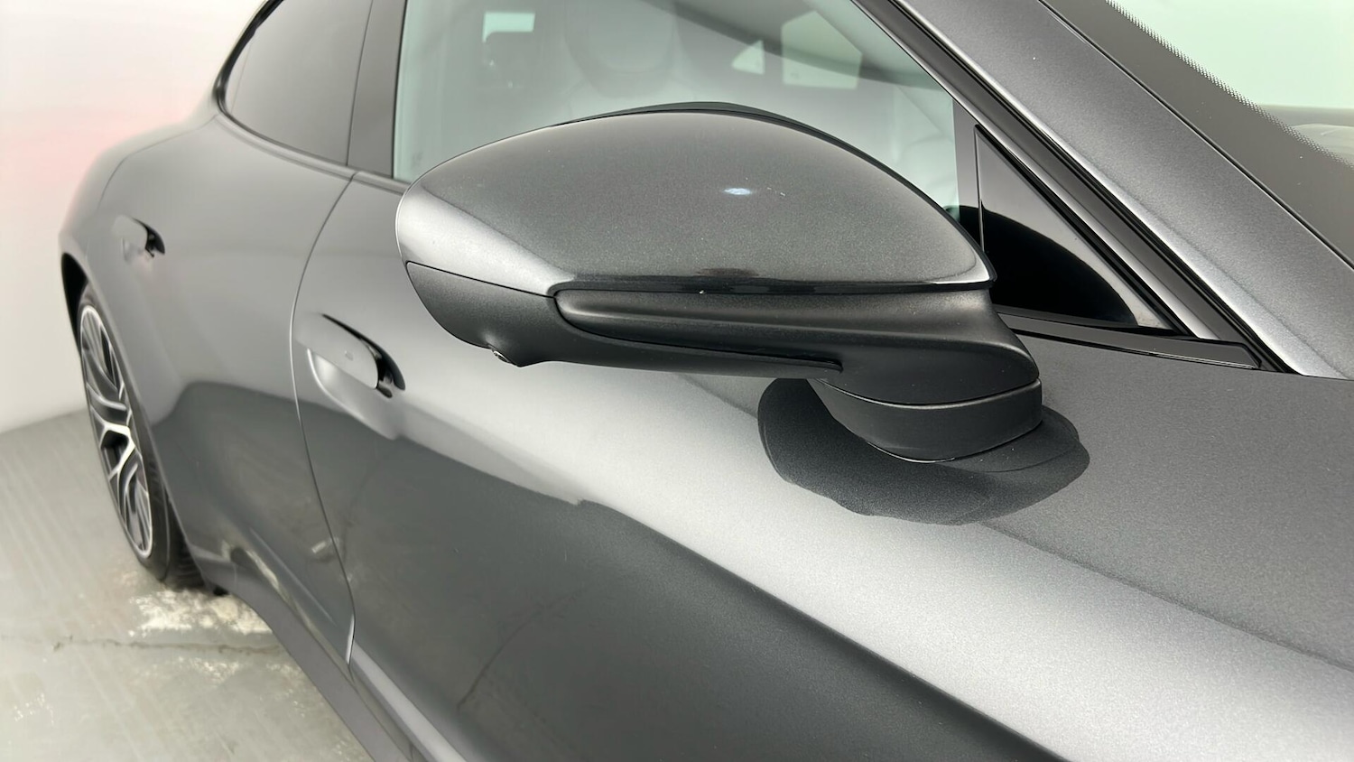 Used Porsche Taycan 2020 for sale - 76575065: Photo 32