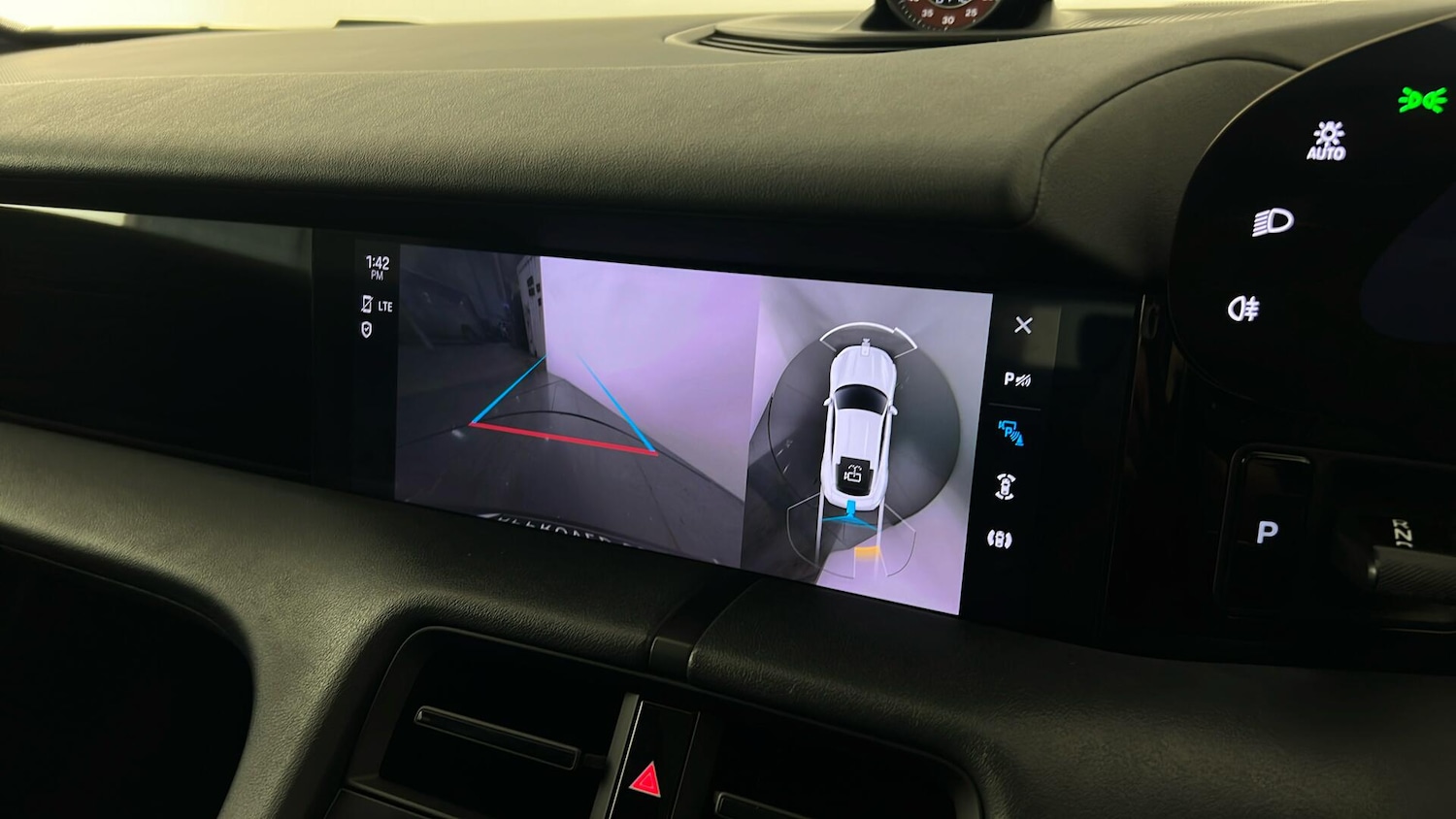 Used Porsche Taycan 2020 for sale - 76575065: Photo 34