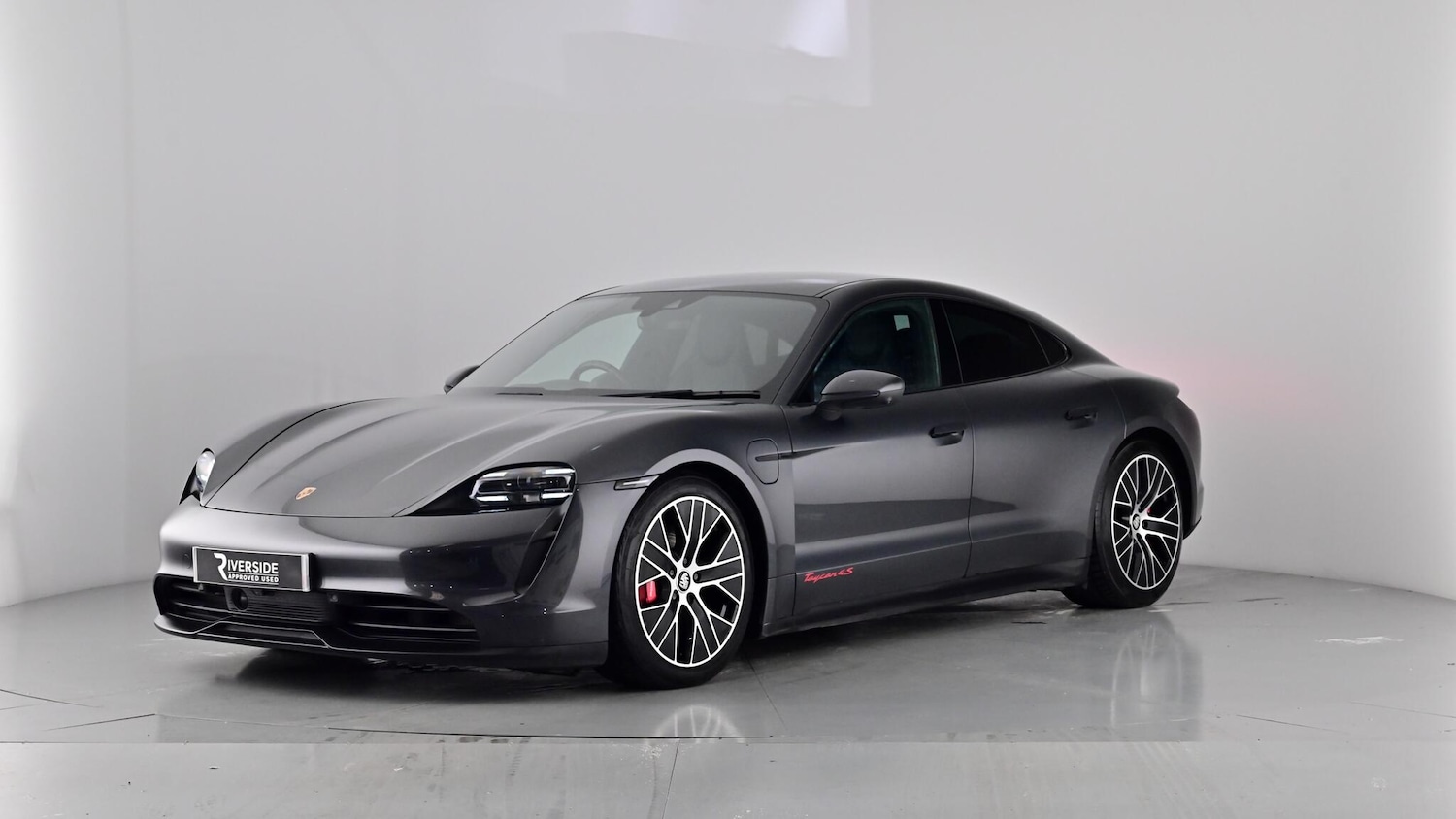 Used Porsche Taycan 2020 for sale - 76575065: Photo 65