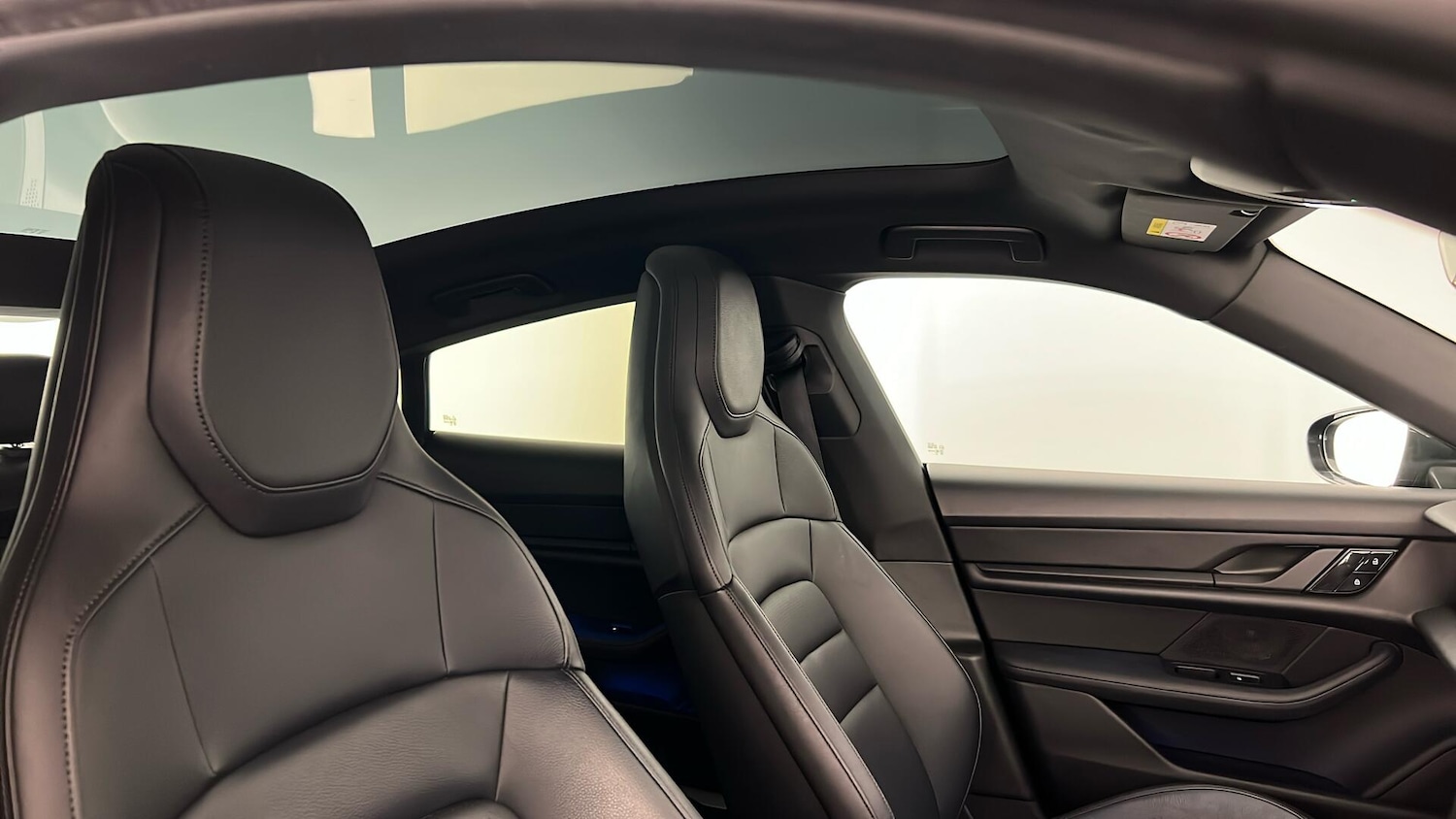 Used Porsche Taycan 2020 for sale - 76575065: Photo 7