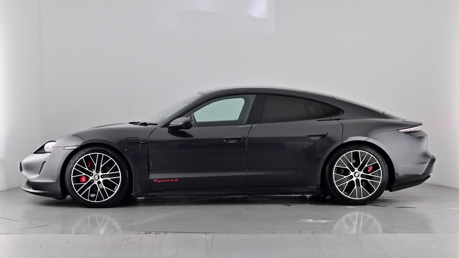 Used Porsche Taycan 2020 for sale - 76575065: Photo 70