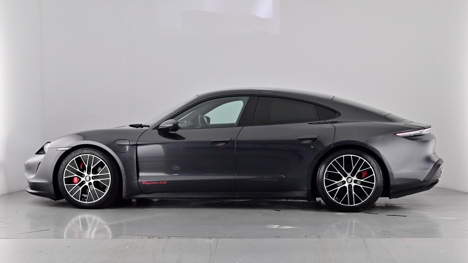 Used Porsche Taycan 2020 for sale - 76575065: Photo 71