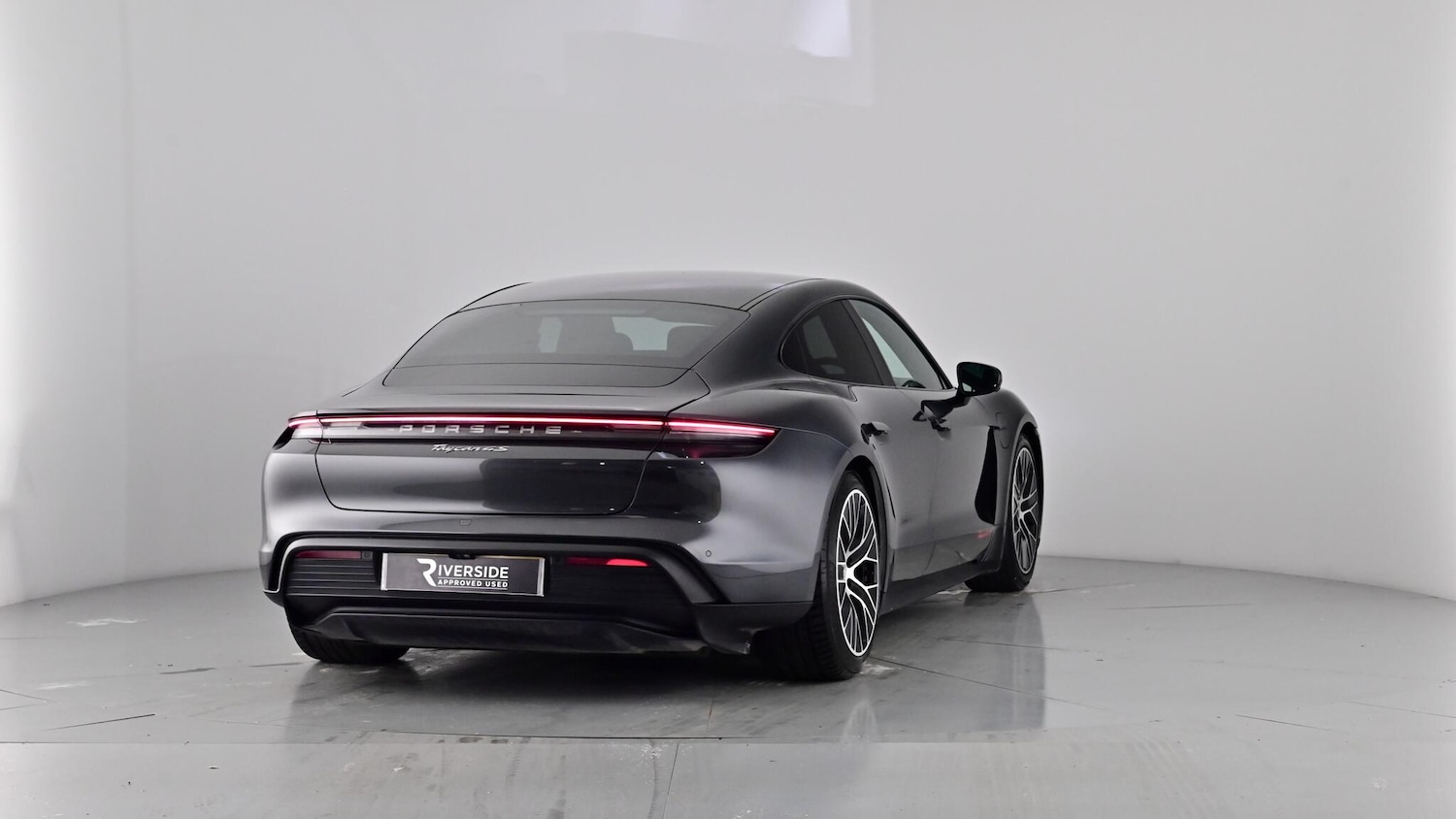 Used Porsche Taycan 2020 for sale - 76575065: Photo 81
