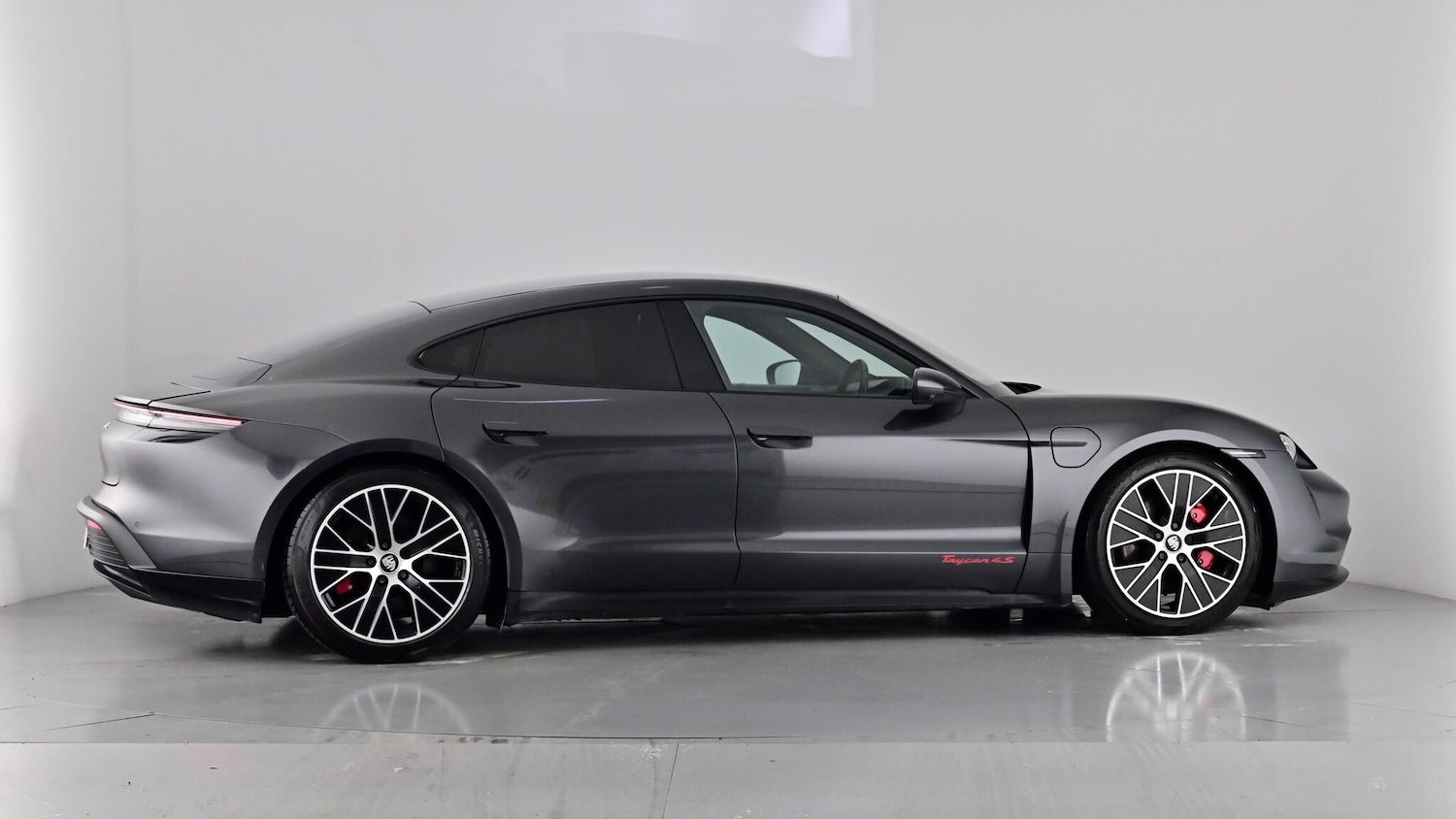 Used Porsche Taycan 2020 for sale - 76575065: Photo 87