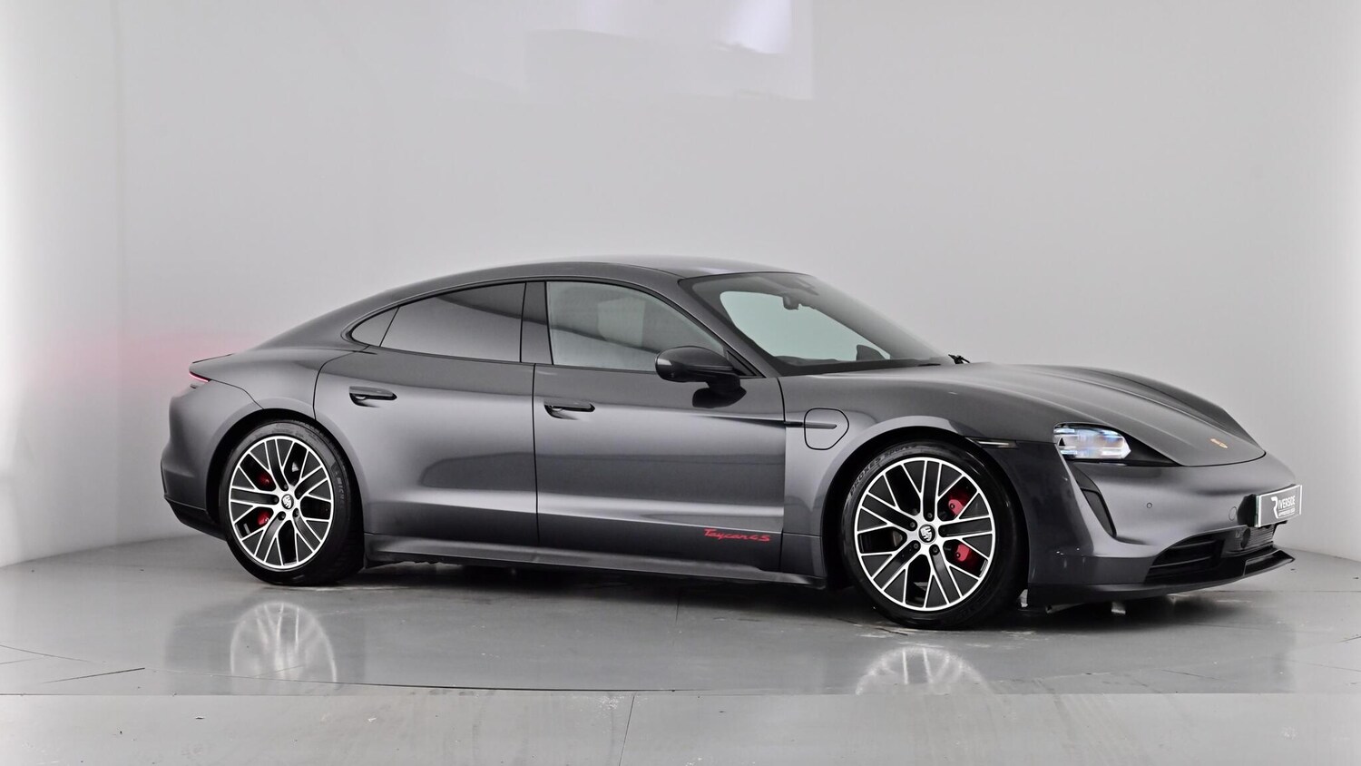 Used Porsche Taycan 2020 for sale - 76575065: Photo 91