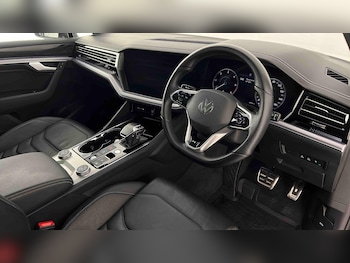 Used Volkswagen Touareg 2022 for sale - 78990327: Photo