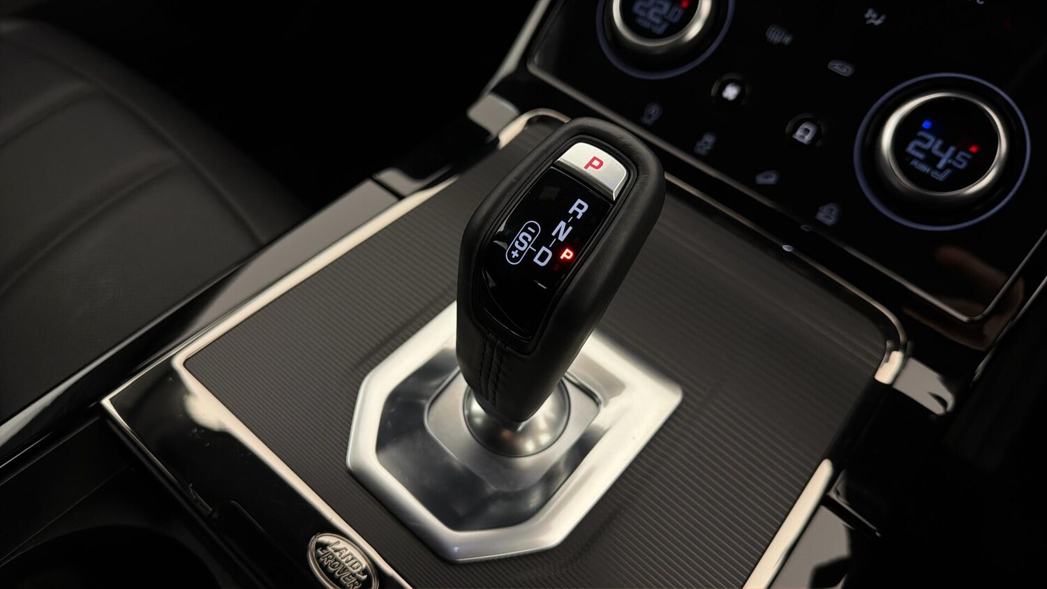 Used Land Rover Range Rover Evoque 2023 for sale - 77927329: Photo 12