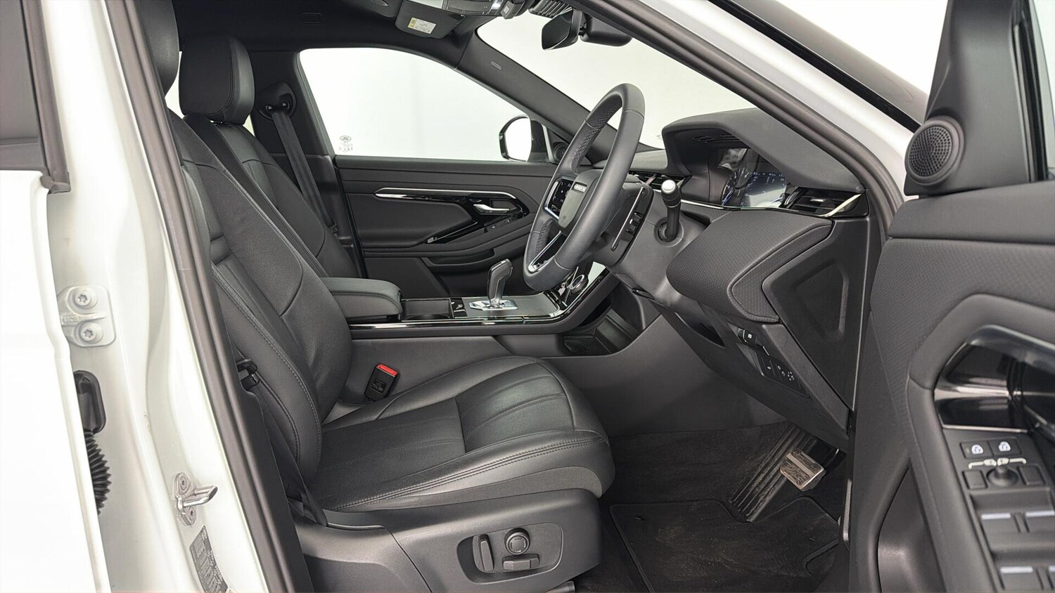 Used Land Rover Range Rover Evoque 2023 for sale - 77927329: Photo 40