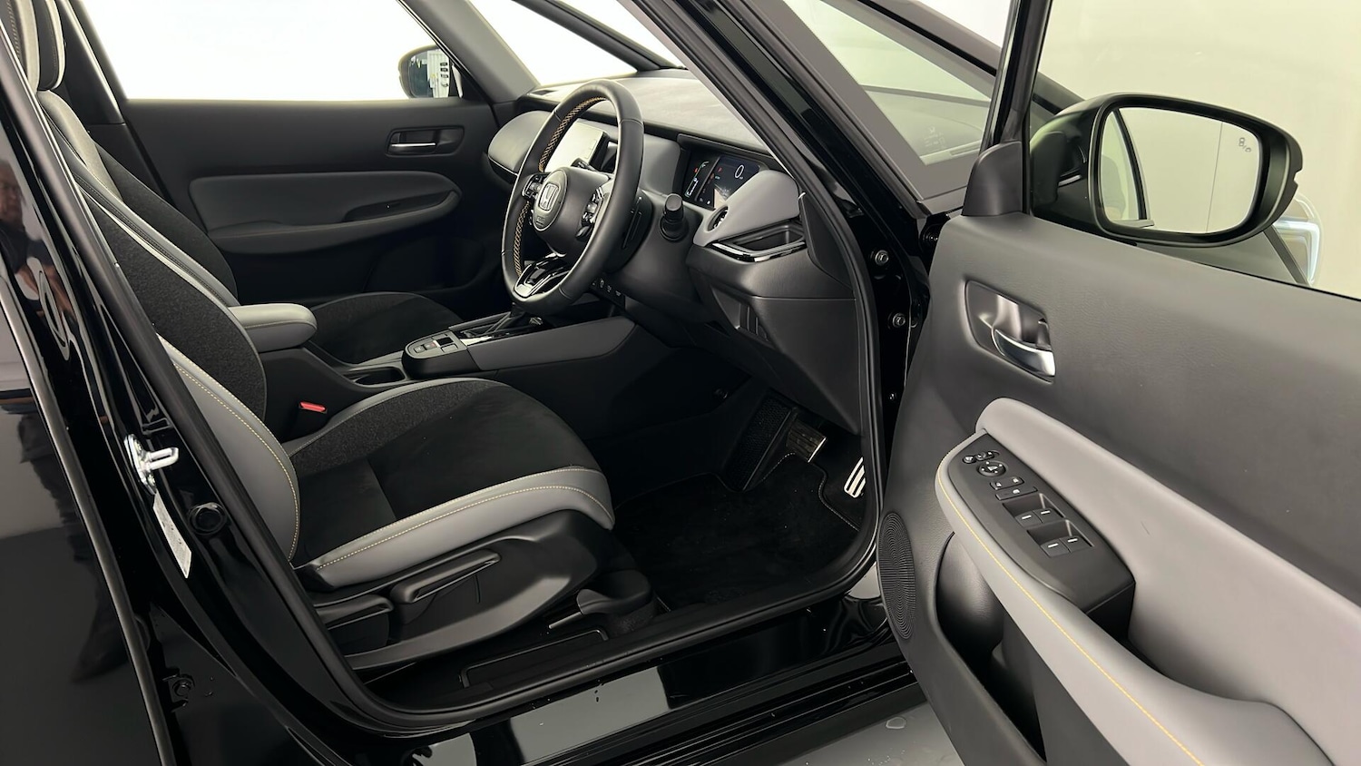 Used Honda Jazz 2023 for sale - 76881740: Photo 15