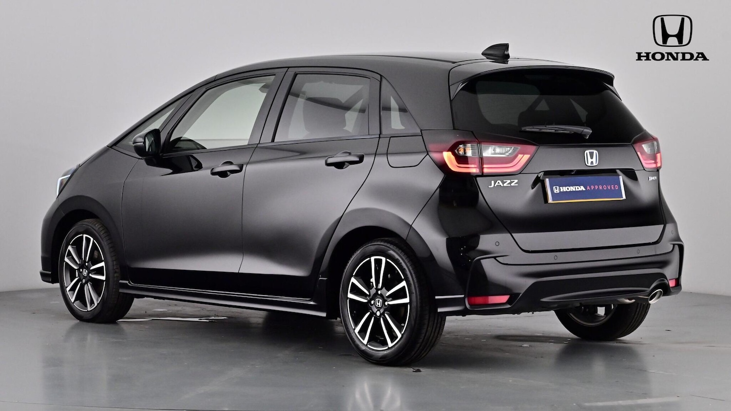 Used Honda Jazz 2023 for sale - 76881740: Photo 2