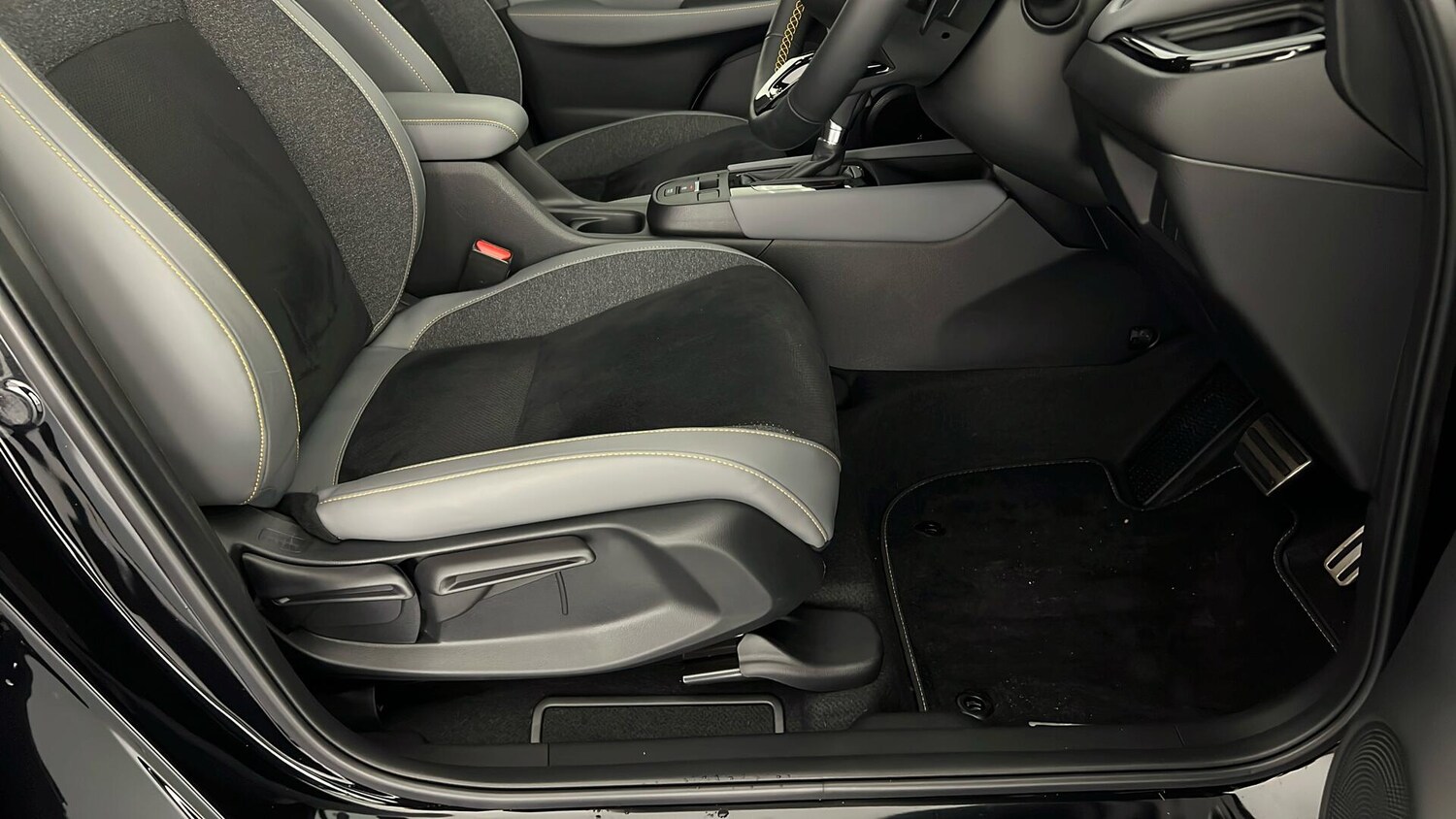 Used Honda Jazz 2023 for sale - 76881740: Photo 32