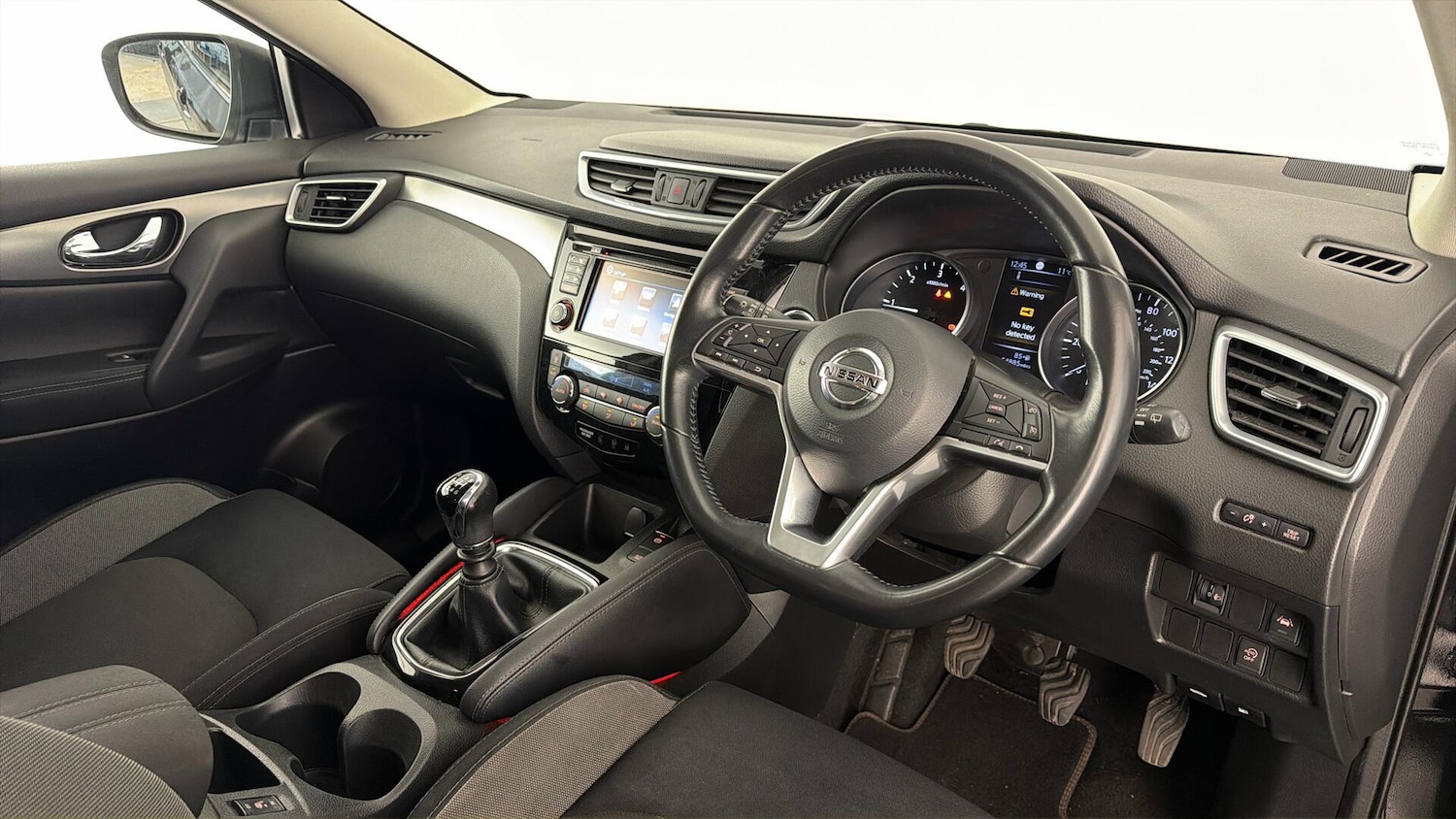 Used Nissan Qashqai 2017 for sale - 77665026: Photo 14