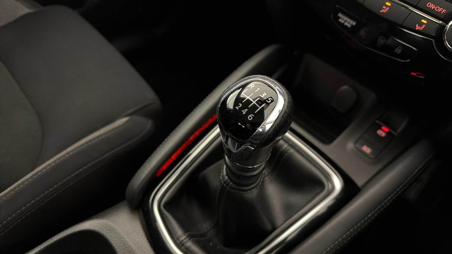 Used Nissan Qashqai 2017 for sale - 77665026: Photo 19