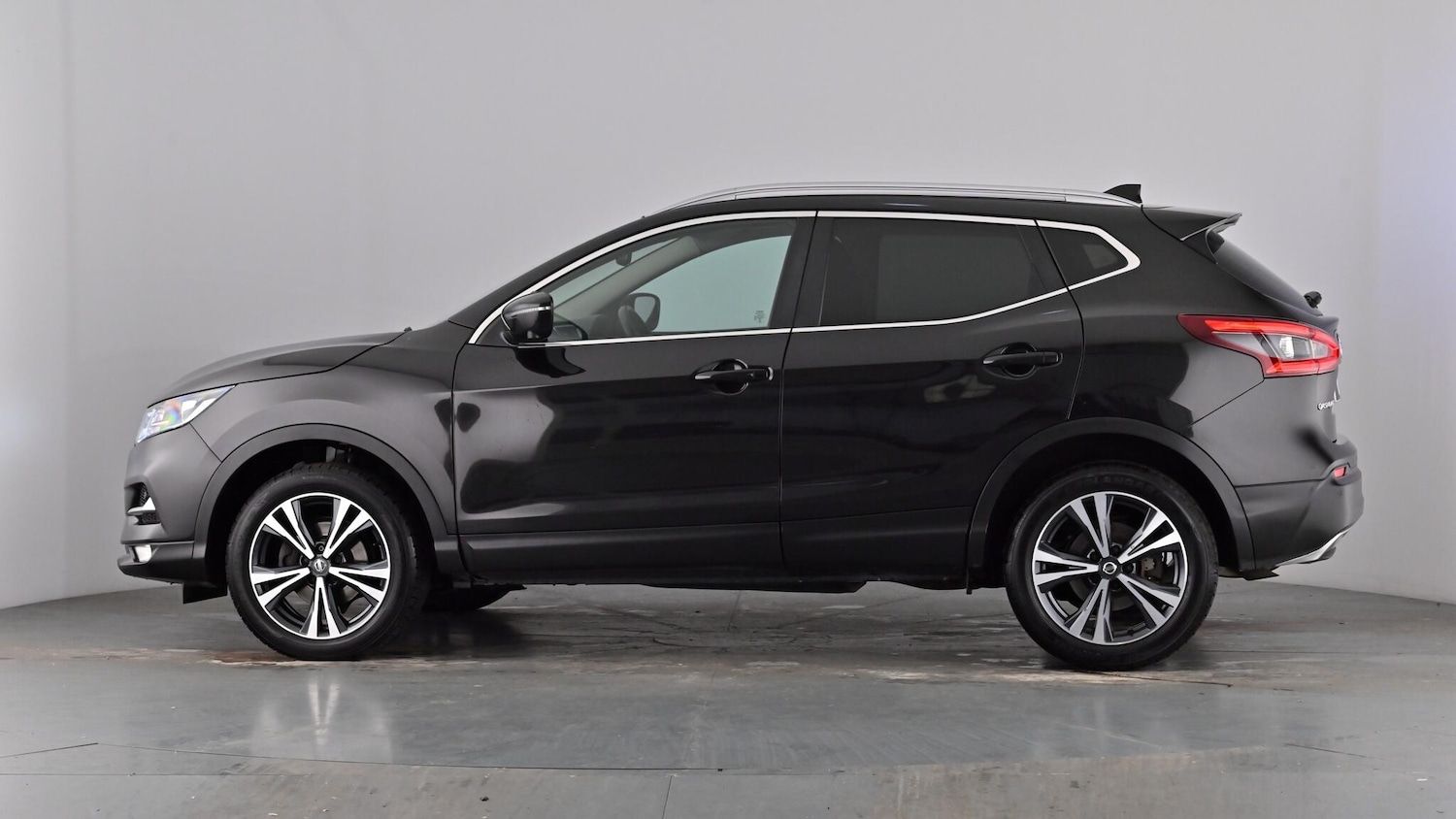 Used Nissan Qashqai 2017 for sale - 77665026: Photo 54